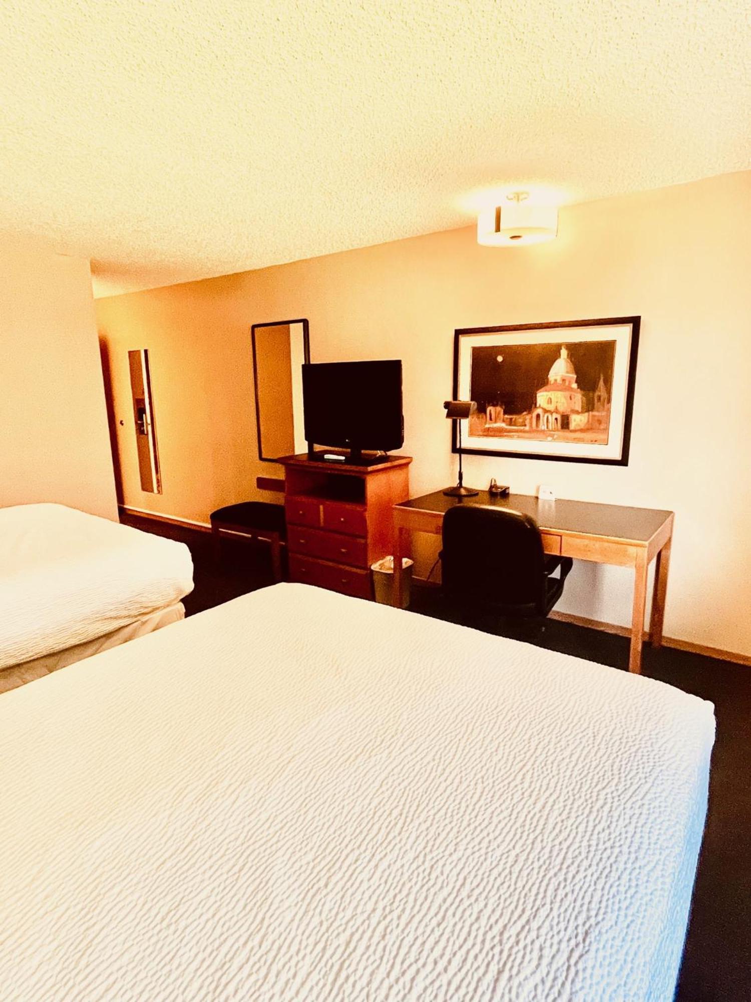 Royal Hotel ロイドミンスター エクステリア 写真